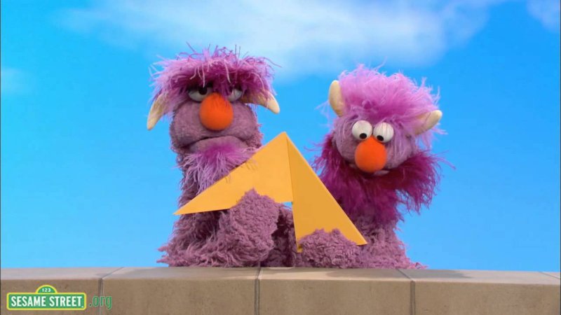 Screenshot of Sesame Street: Two Headed: What’s a Rectangle