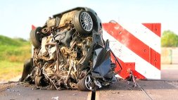 Screenshot of Car crash test at 120 mph (≈ 190 kph)