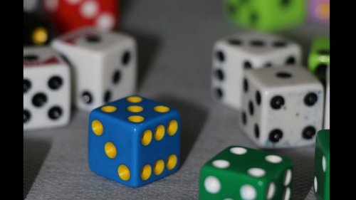 Screenshot of Weird Dice